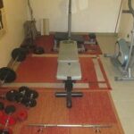 Si on a un espace chez soi, il n'y a rien de mieux que d'y installer son home gym, s'entrainer sans regard, sans gêne, mais suivez un coach !